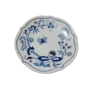 AVON 1984 TINY PLATE European tradition demitasse saucer the Netherlands floral